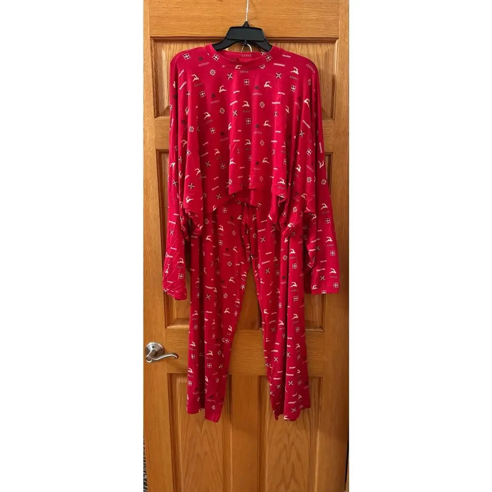 SKIMS Cranberry Vintage Deer Print Pajama Set size large (NEW W/ TAGS)